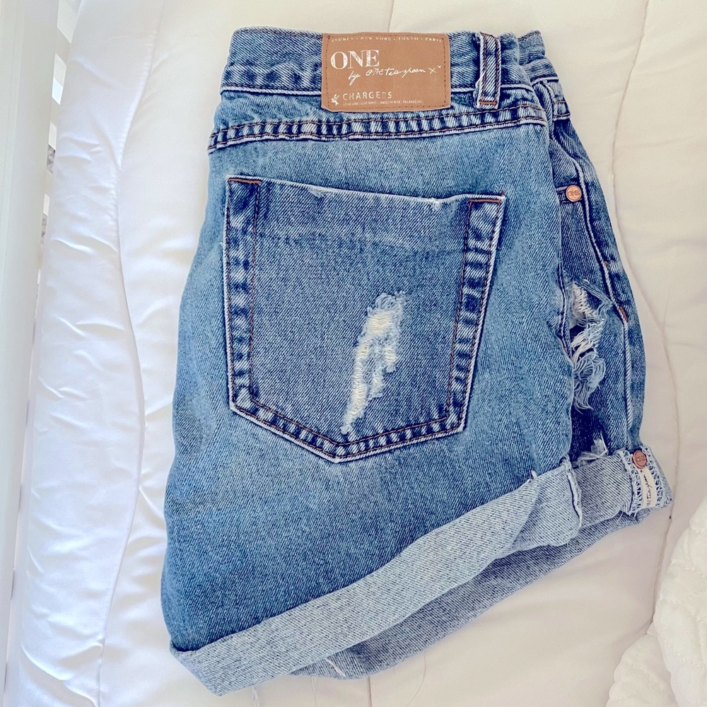 One Teaspoon Cheeky Distressed Shorts 26
